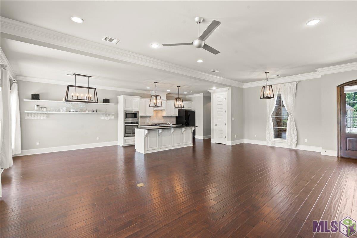 8335 Seville Court Baton Rouge, LA 70820 - Photo 10 of 31 Gallery Image 10