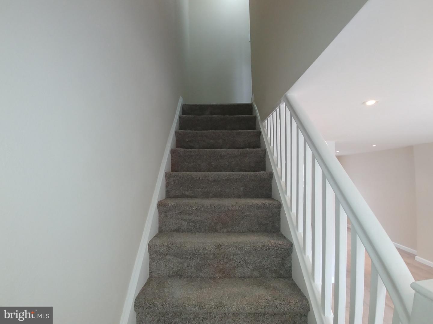 444 Littlecroft Road Upper Darby, PA 19082 - Photo 5 of 10