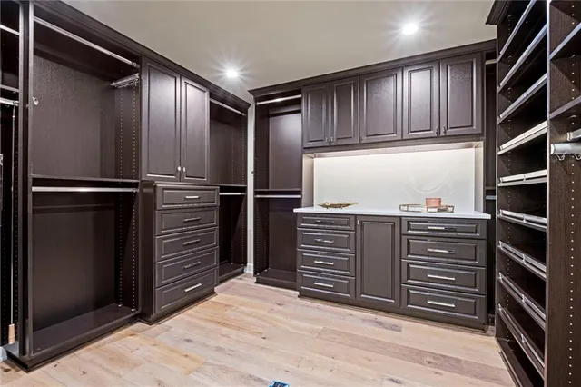 $2,450,000 | 4963 Ward Parkway, Kansas City, MO 64112