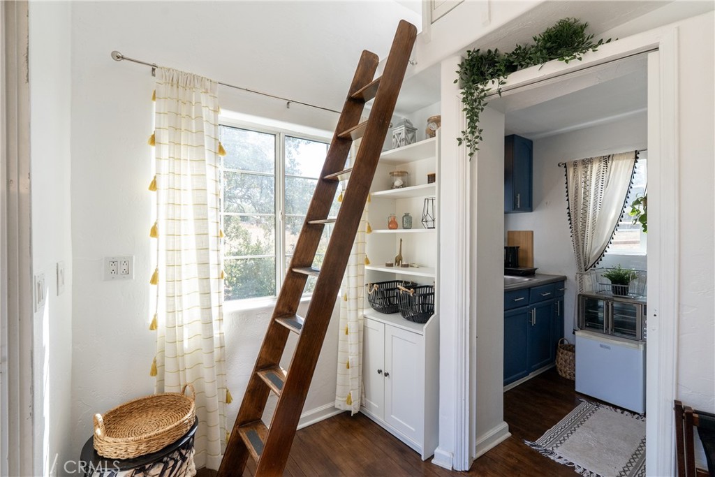 6360 Navarette Avenue Atascadero, CA 93422 - Photo 59 of 75 Ladder gives access to the loft above.