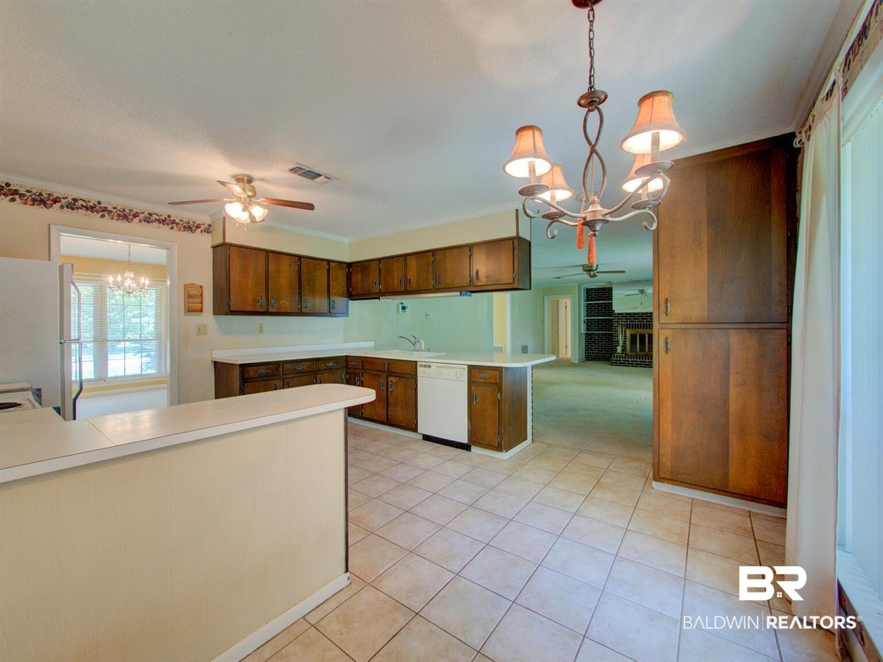 1099 North Cypress Street Loxley, AL 36551 - Photo 9 of 50