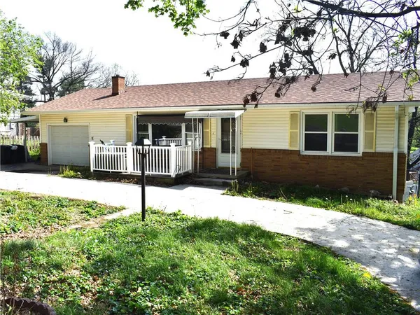 $149,900 | 5405 Leona Street, St. Joseph, MO 64504