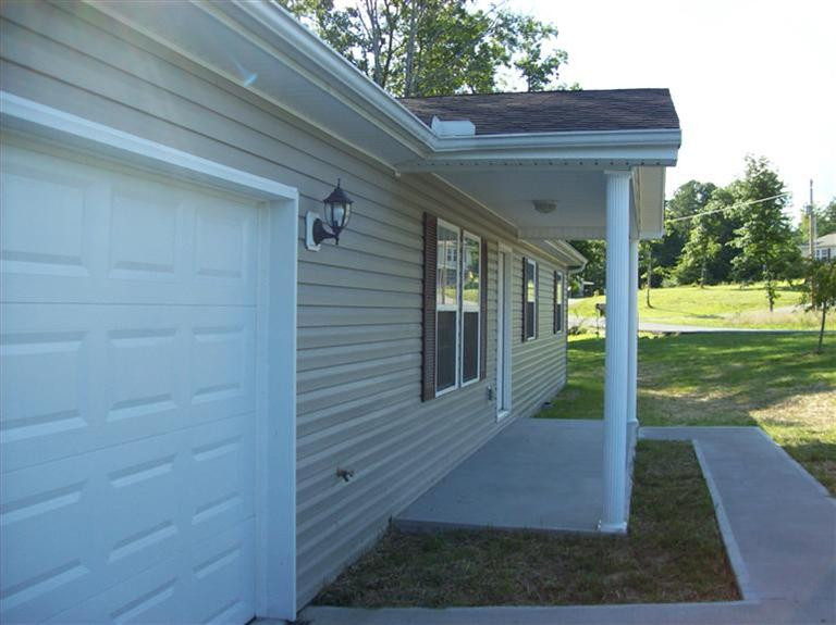 1979 Holly Grove Road Corbin, KY 40701 - Photo 15 of 22 Front View