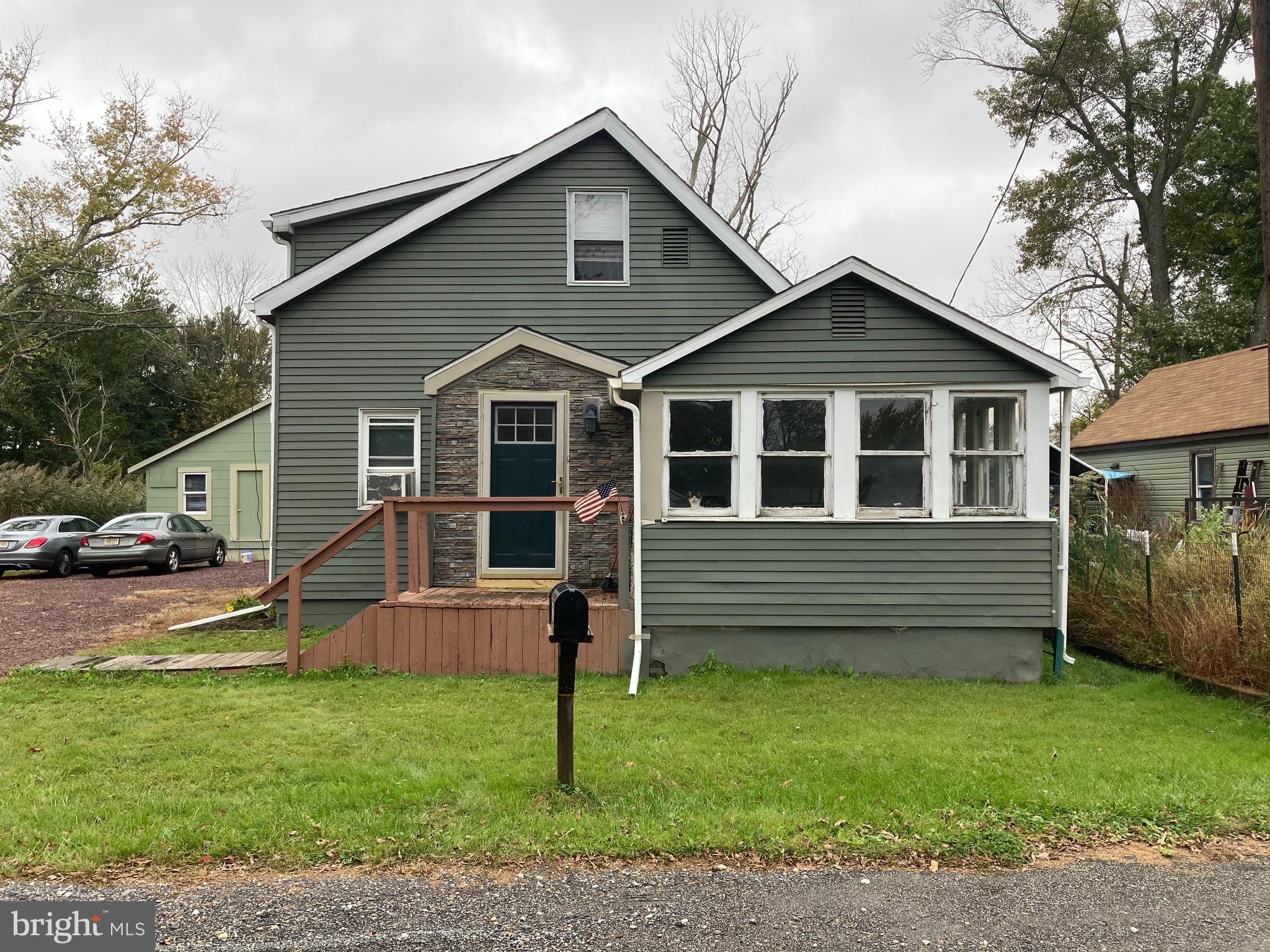 320 Flood Gate Road Swedesboro, NJ 08085 - Photo 2 of 35