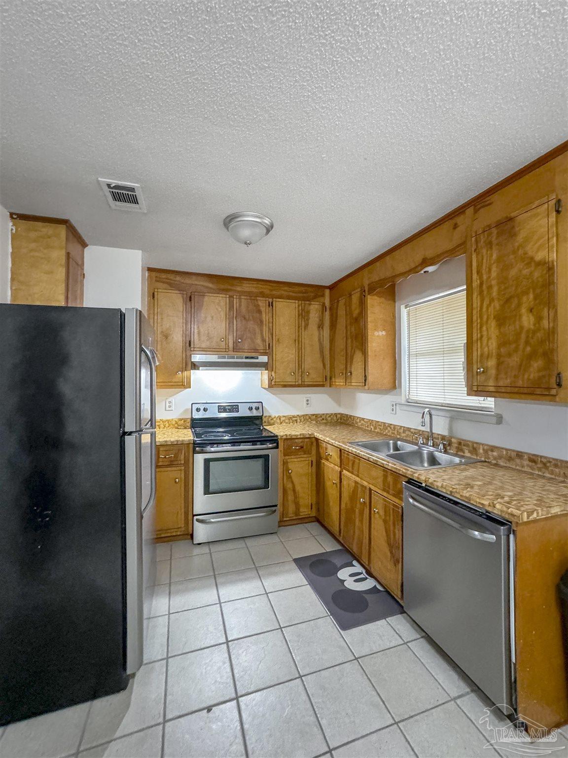 1374 Tobias Road Cantonment, FL 32533 - Photo 4 of 15 Gallery Image 4
