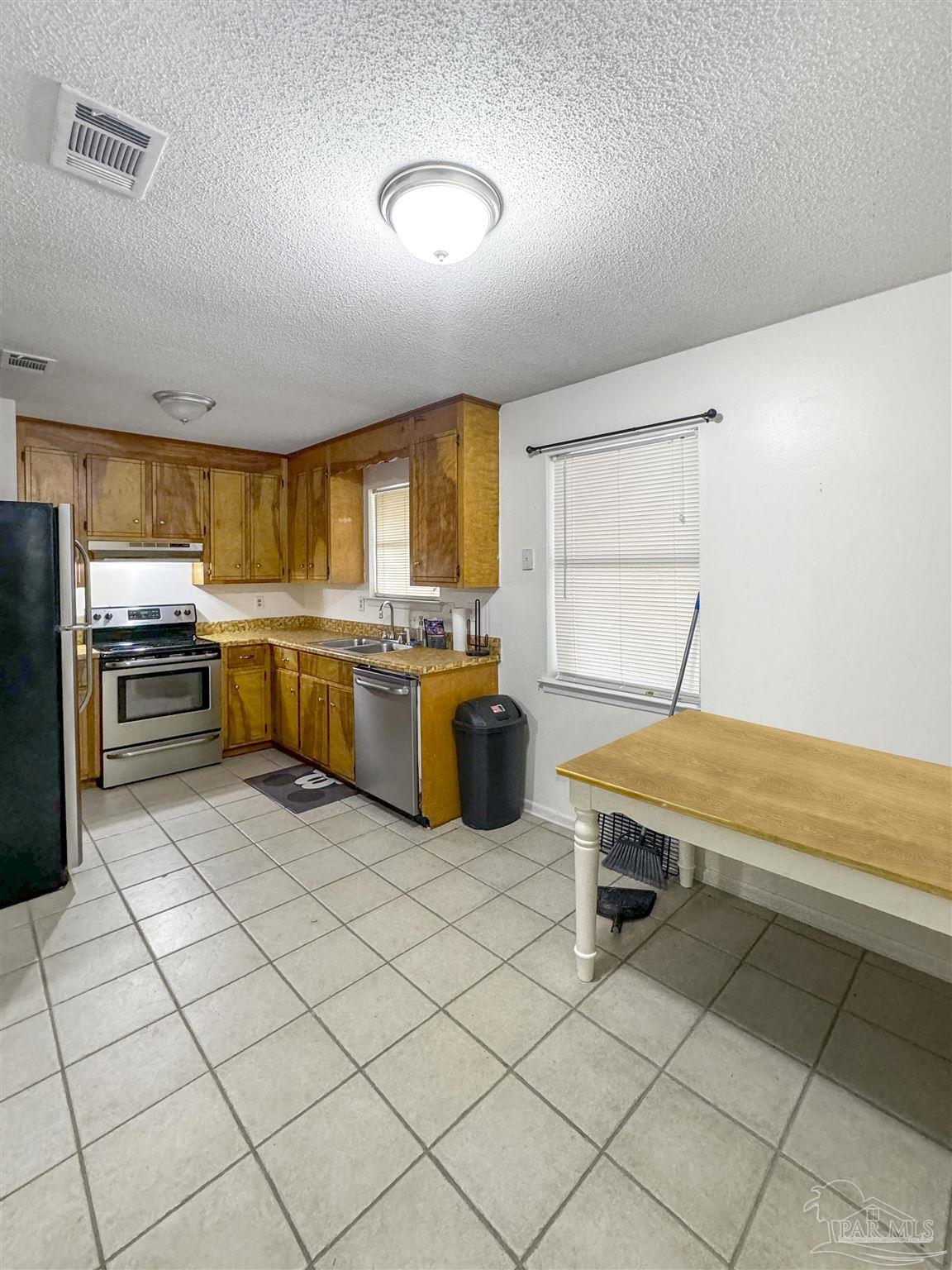 1374 Tobias Road Cantonment, FL 32533 - Photo 5 of 15 Gallery Image 5
