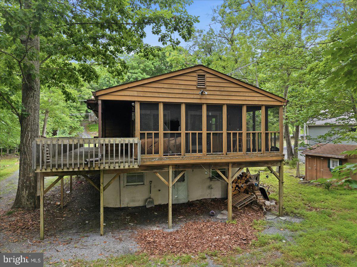 2342 Eagle Path Bushkill, PA 18324 - Photo 2 of 49 Gallery Image 2