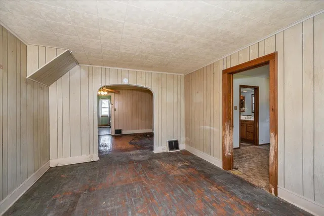 $195,000 | 5323 Tower Avenue, Superior, WI 54880