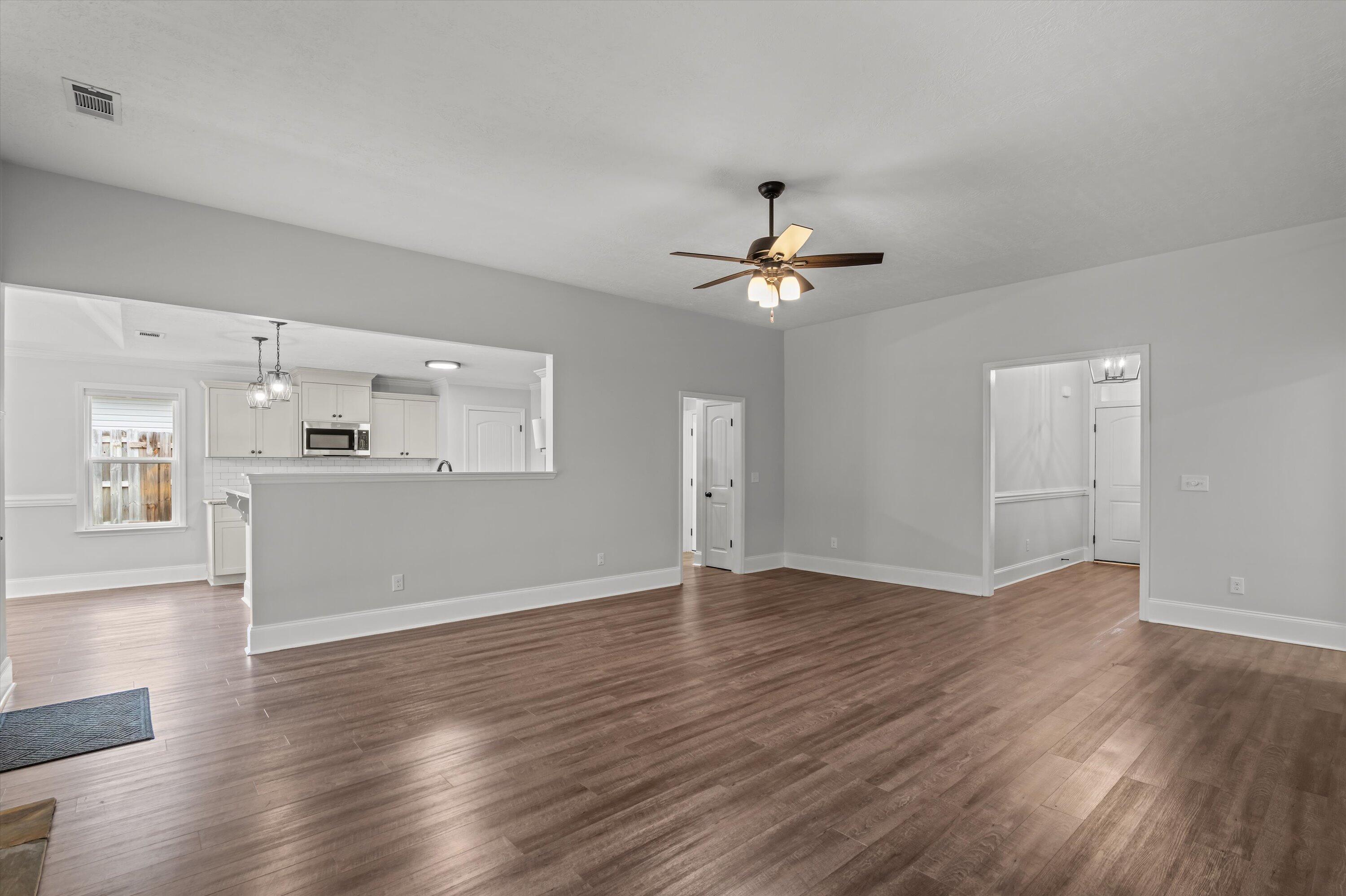 4427 Raleigh Drive Grovetown, GA 30813 - Photo 12 of 49 Living Room