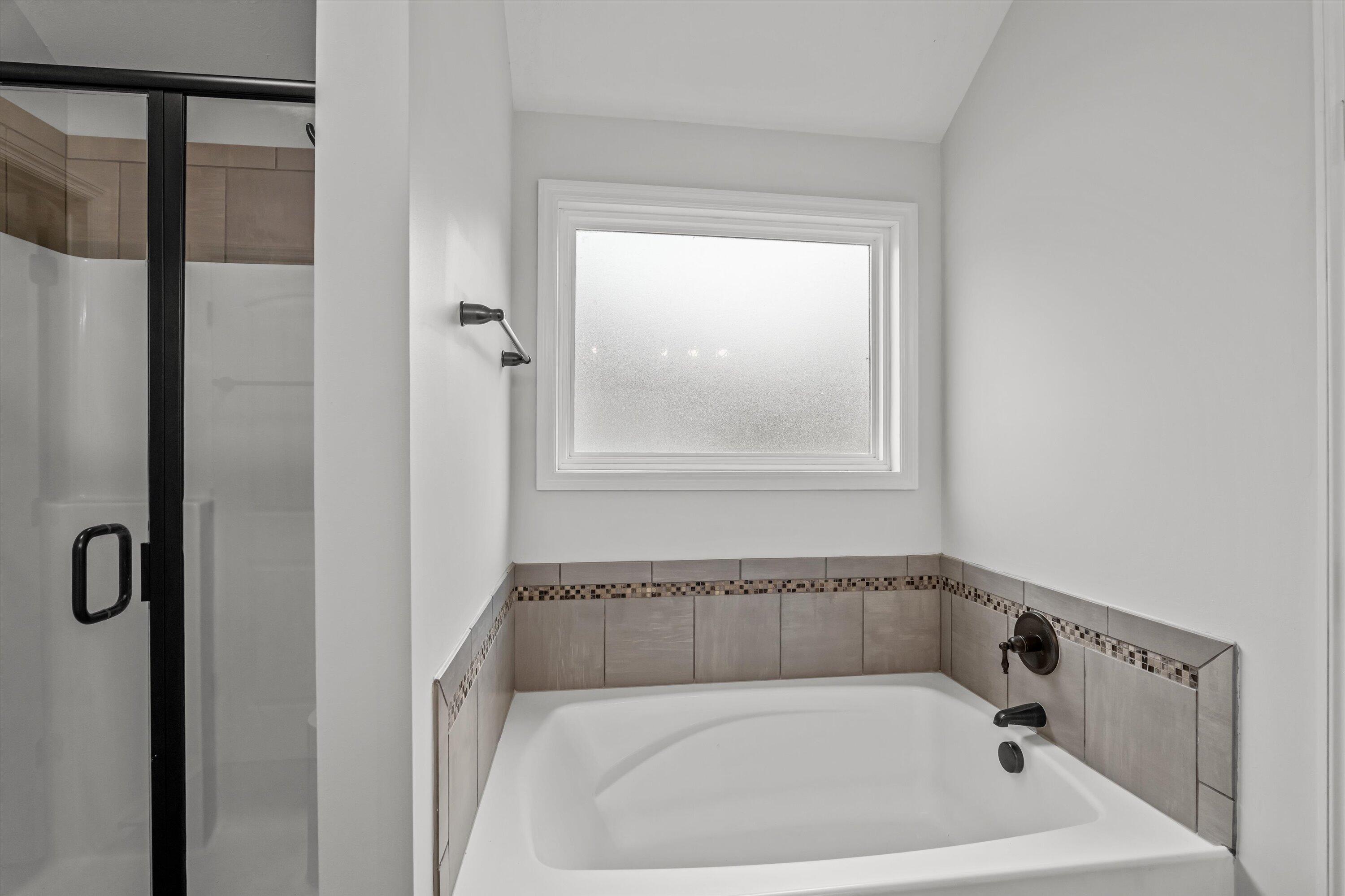 4427 Raleigh Drive Grovetown, GA 30813 - Photo 29 of 49 Primary Bathroom