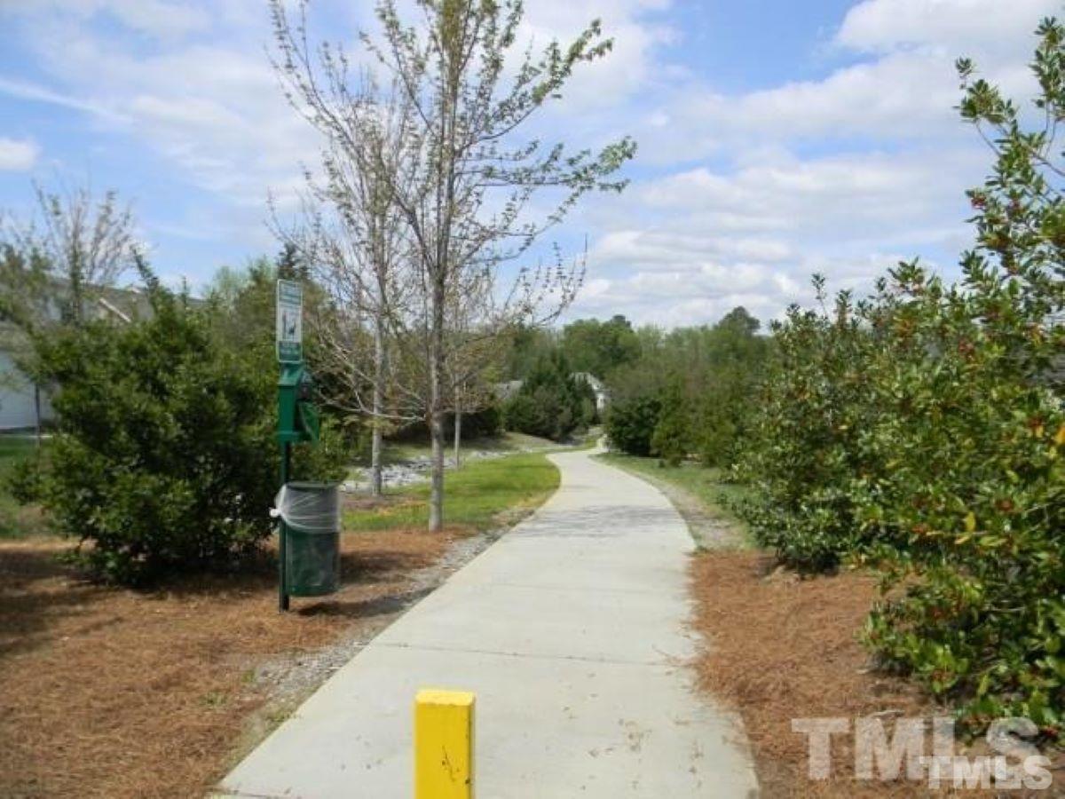 3603 Rabbit Hollow Trail Raleigh, NC 27614 - Photo 4 of 28