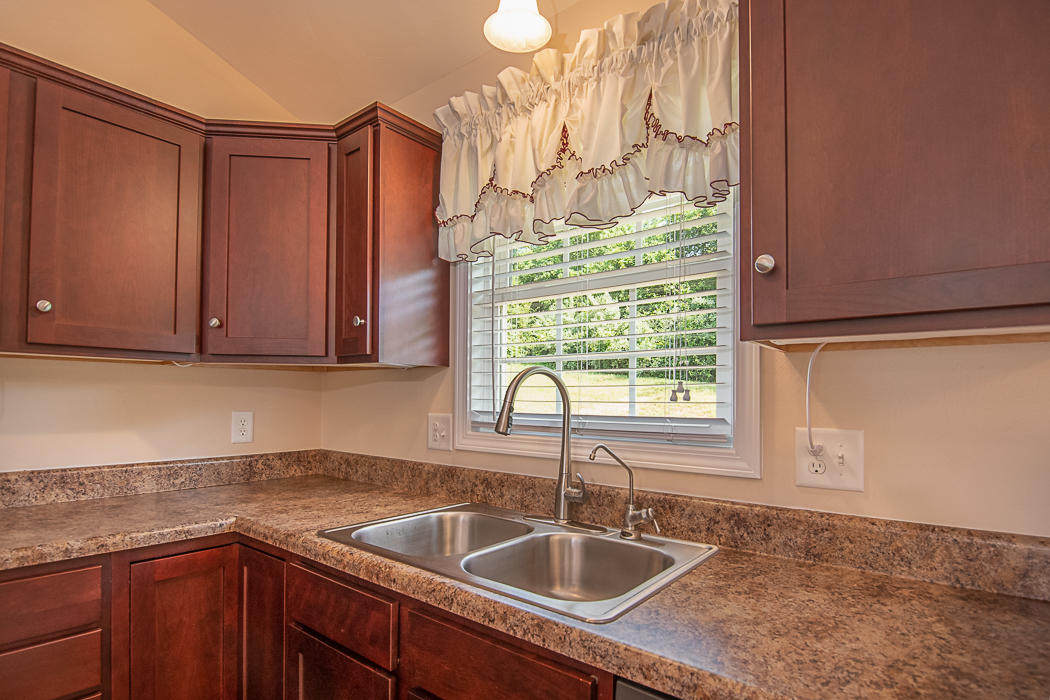 278 Ridgley Lane Fincastle, VA 24090 - Photo 10 of 38 Kitchen