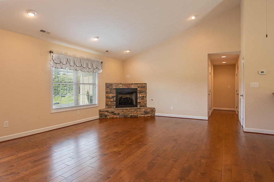 278 Ridgley Lane Fincastle, VA 24090 - Photo 15 of 38 Recessed lighting