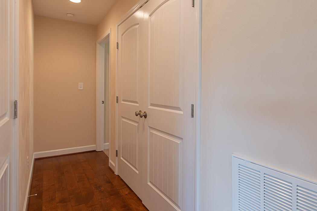278 Ridgley Lane Fincastle, VA 24090 - Photo 16 of 38 Farmhouse doors