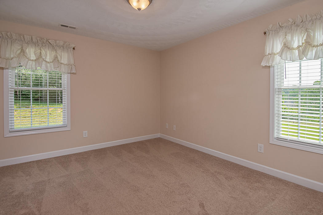 278 Ridgley Lane Fincastle, VA 24090 - Photo 30 of 38 Bedroom