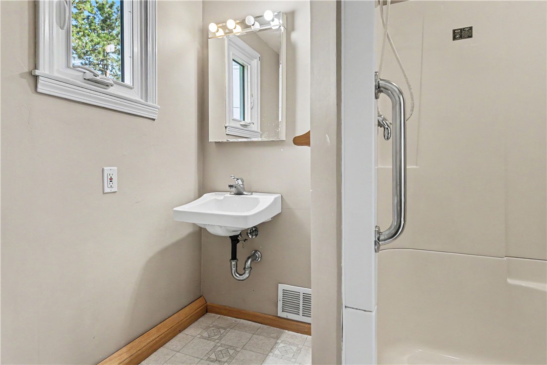 33 Beresford Road Rochester, NY 14610 - Photo 14 of 30