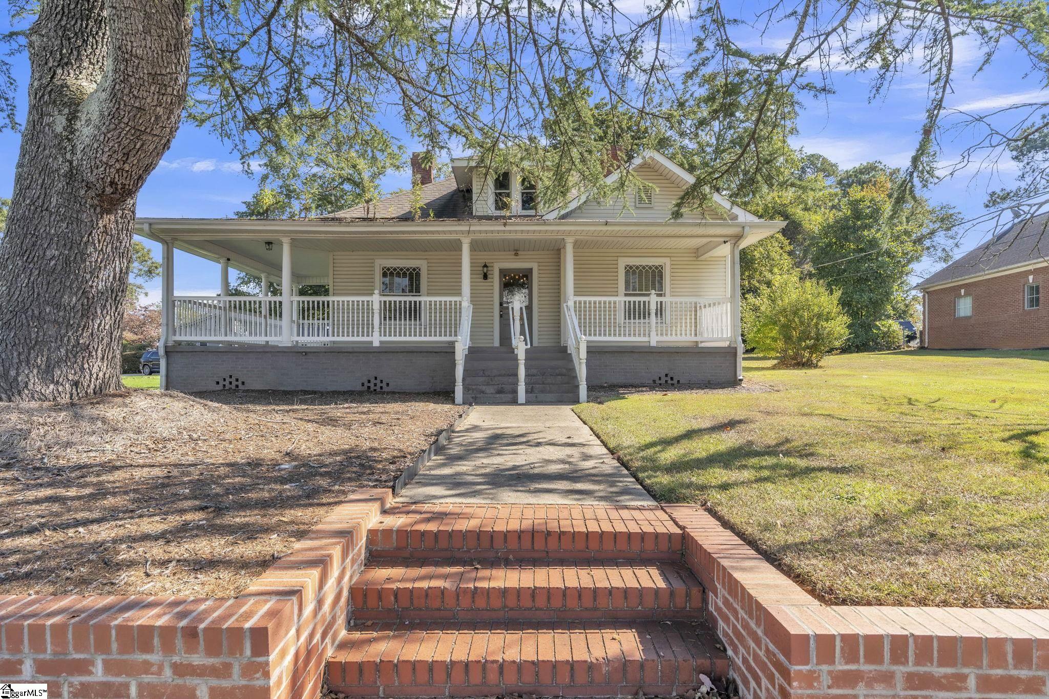 408 North Main Street Greer, SC 29651 - Photo 2 of 25