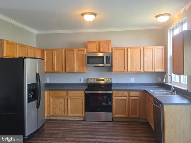 $2,300 | 31 Carrick Lane, Bear, DE 19701