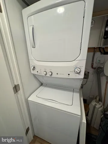 $4,700 | 1 President Point Drive, Unit B2, Annapolis, MD 21403