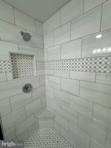 $4,700 | 1 President Point Drive, Unit B2, Annapolis, MD 21403