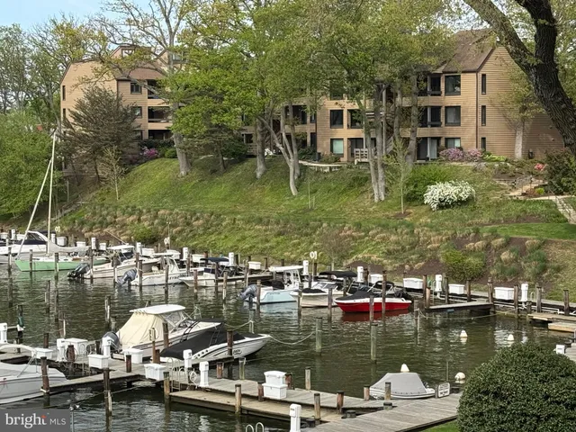 $4,700 | 1 President Point Drive, Unit B2, Annapolis, MD 21403