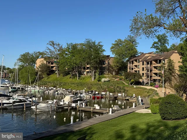 $4,700 | 1 President Point Drive, Unit B2, Annapolis, MD 21403