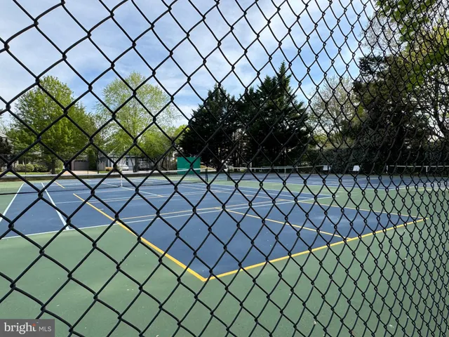 $4,700 | 1 President Point Drive, Unit B2, Annapolis, MD 21403