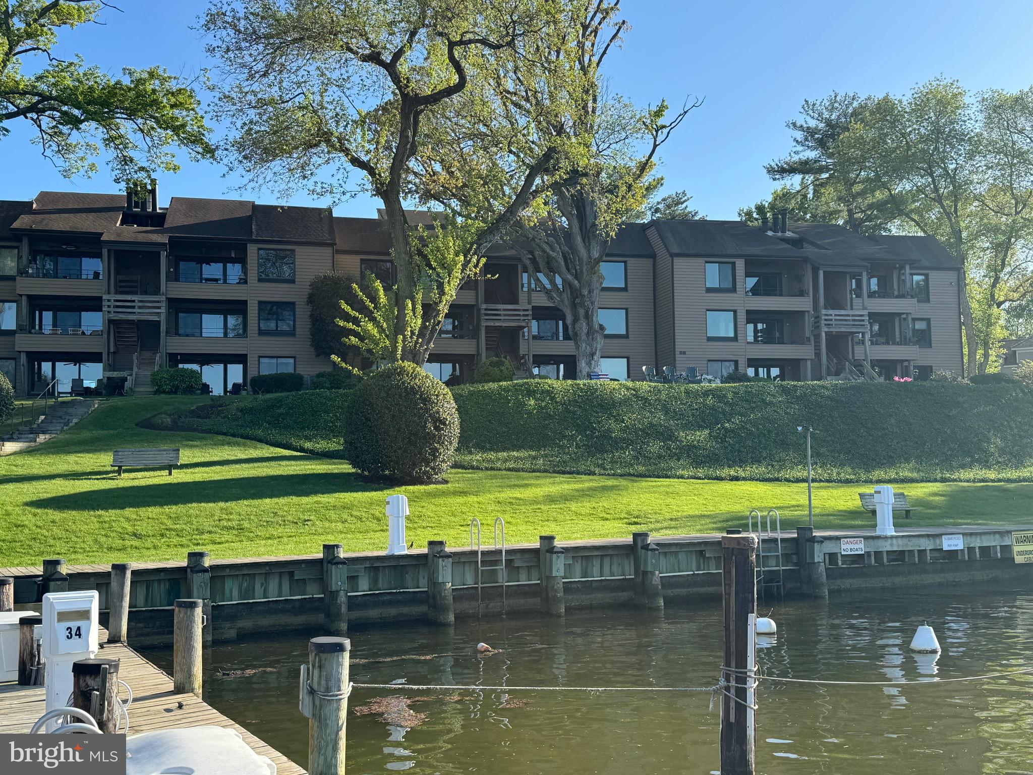 1 President Point Drive, Unit B2 Annapolis, MD 21403 - Photo 36 of 38