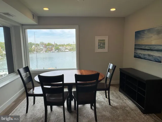 $4,700 | 1 President Point Drive, Unit B2, Annapolis, MD 21403