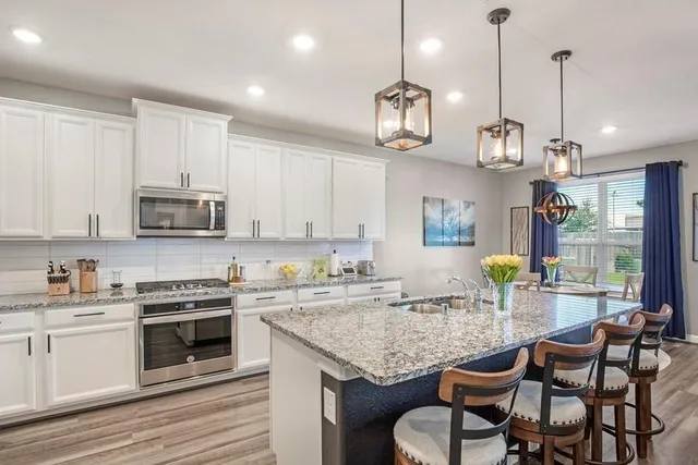 $3,850 | 13814 Russell Court, Mont Belvieu, TX 77523