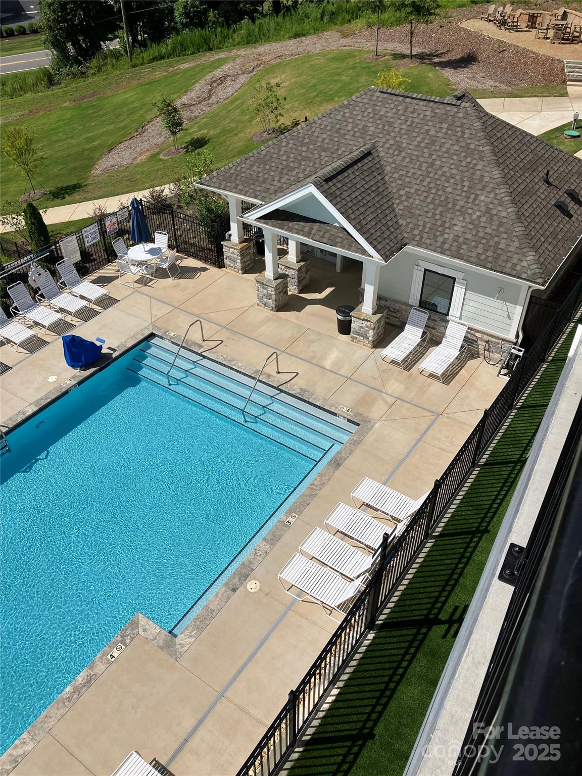 4455 Reed Crk Drive, Unit 304 Sherrills Ford, NC 28673 - Photo 10 of 16