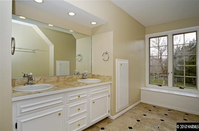 8505 Dieringer Drive Reno, NV 89511 - Photo 6 of 9 Photo 6