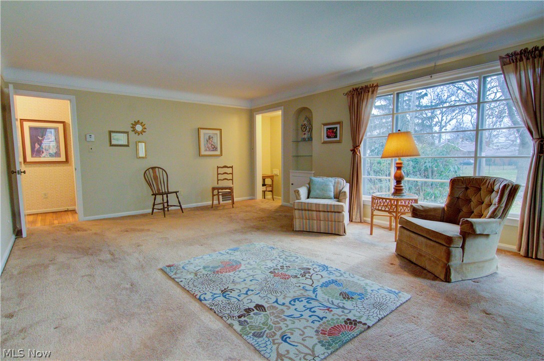 998 Renfield Road Cleveland Heights, OH 44121 - Photo 3 of 22