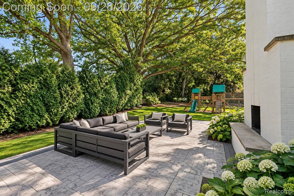 477 Dunston Road Bloomfield Hills, MI 48304 - Photo 52 of 53 Gallery Image 52