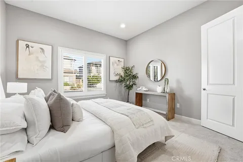 $3,149,000 | 17491 Oakbluffs Lane, Huntington Beach, CA 92649