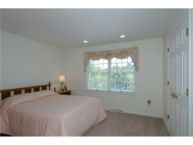 1263 Anderson Road Pittsburgh, PA 15209 - Photo 12 of 25 Bedroom.