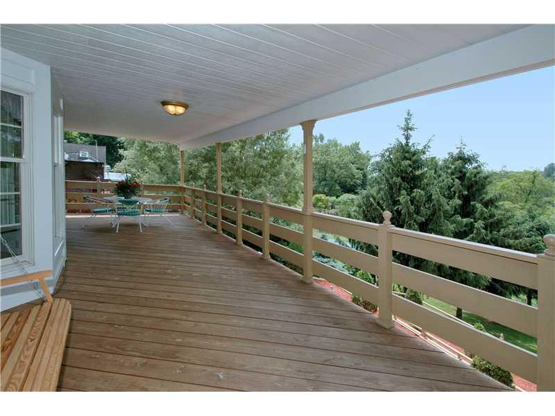1263 Anderson Road Pittsburgh, PA 15209 - Photo 20 of 25 Patio/Deck.