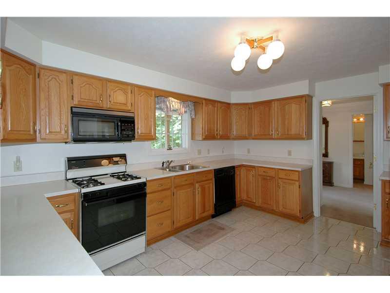 1263 Anderson Road Pittsburgh, PA 15209 - Photo 6 of 25 Kitchen.