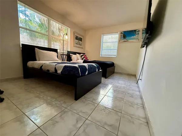$2,250 | 3210 Canal Drive, Unit 8, Pompano Beach, FL 33062