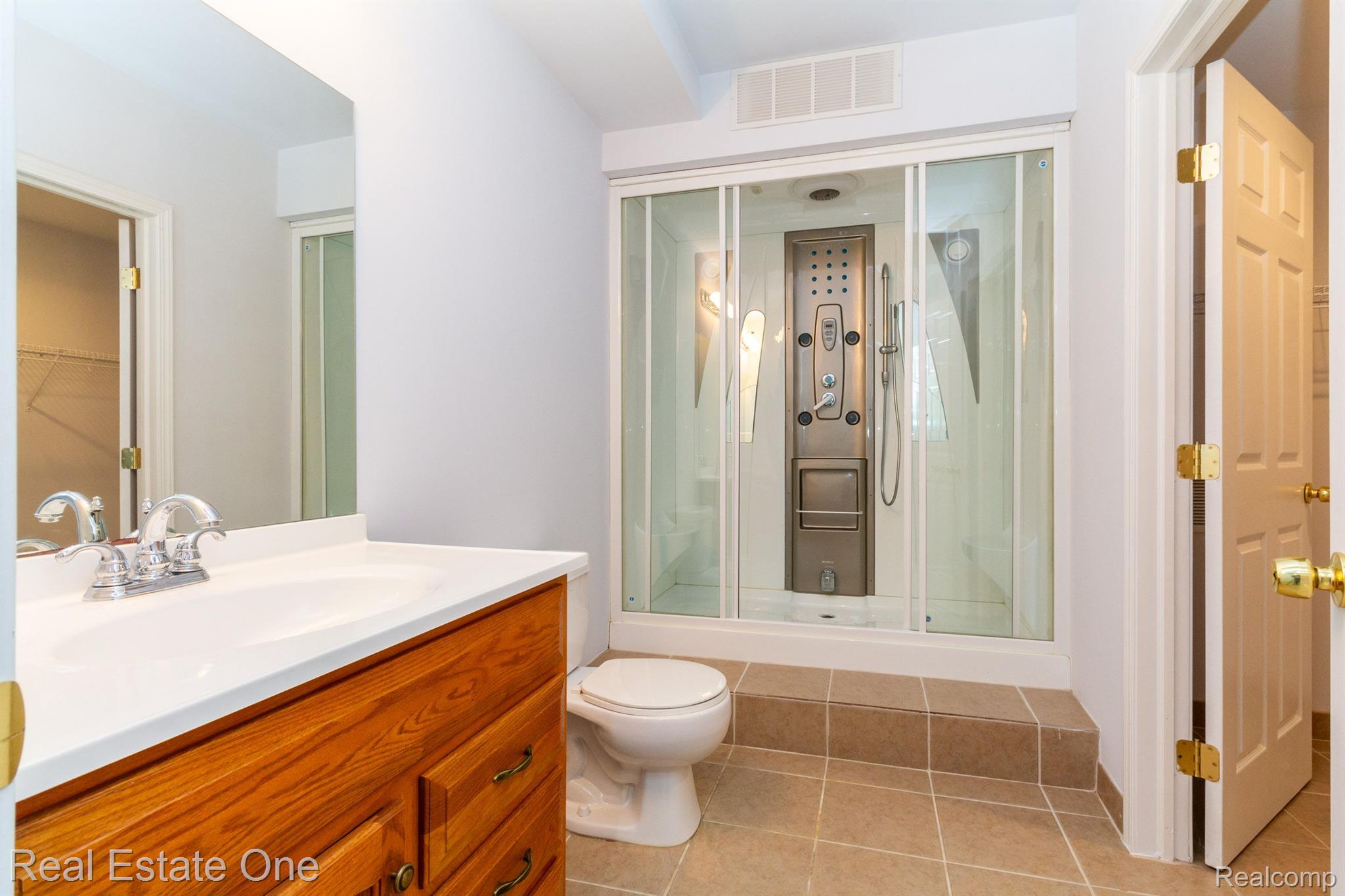 3585 Everett Drive Rochester, MI 48307 - Photo 46 of 75 Gallery Image 46