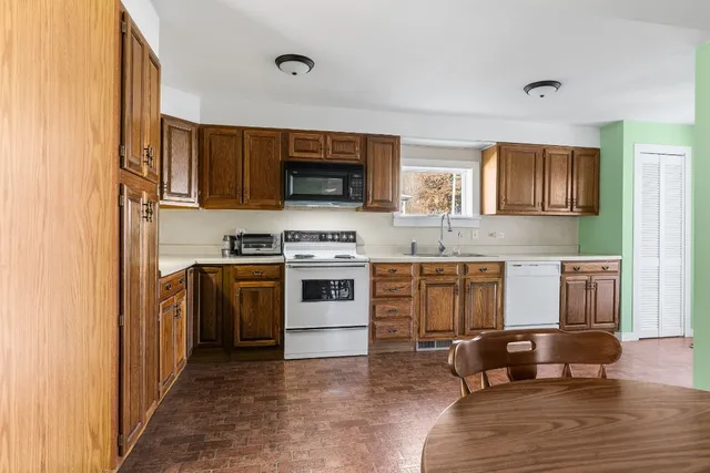 $194,000 | 21 Franklin Avenue, Newark Valley, NY 13811