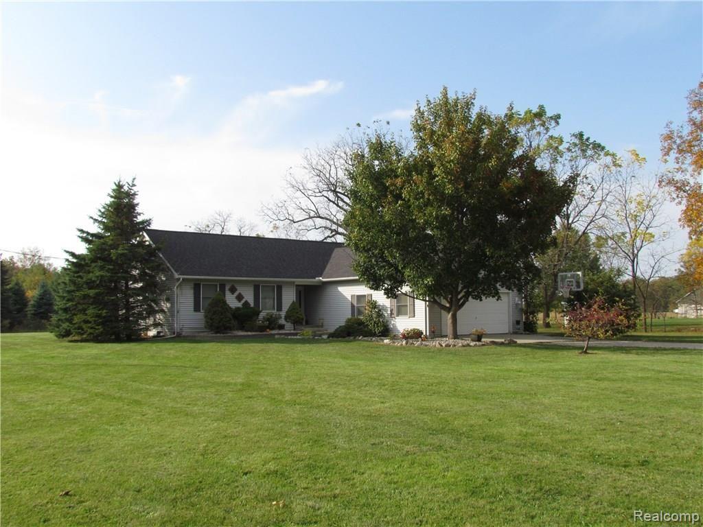 10134 Ridge Road Goodrich, MI 48438 - Photo 11 of 28 IMG_1698.JPG