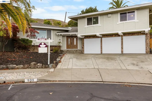 $1,699,000 | 699 Fiesta Place, Hayward, CA 94544
