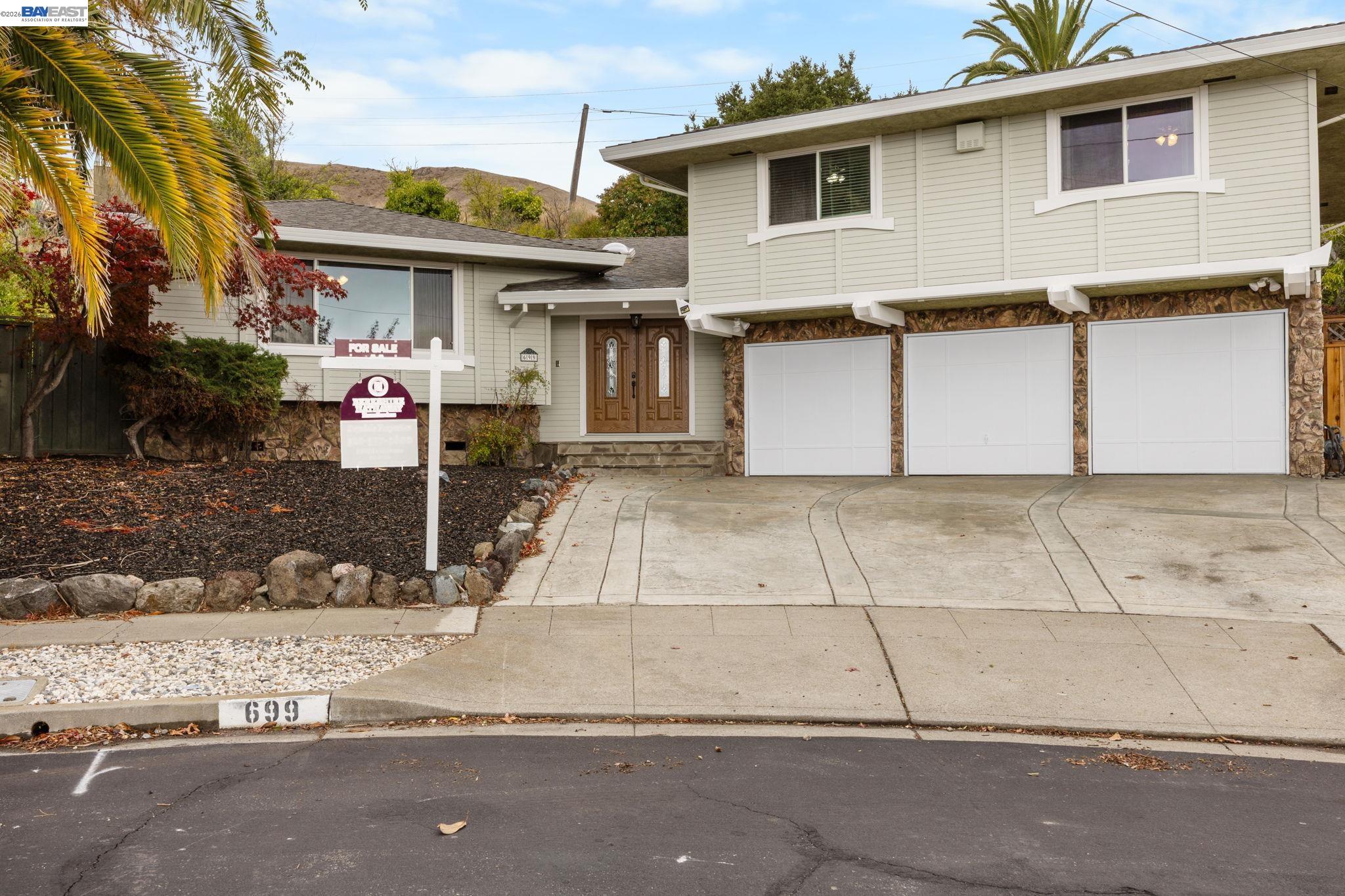 699 Fiesta Place Hayward, CA 94544 - Photo 1 of 42