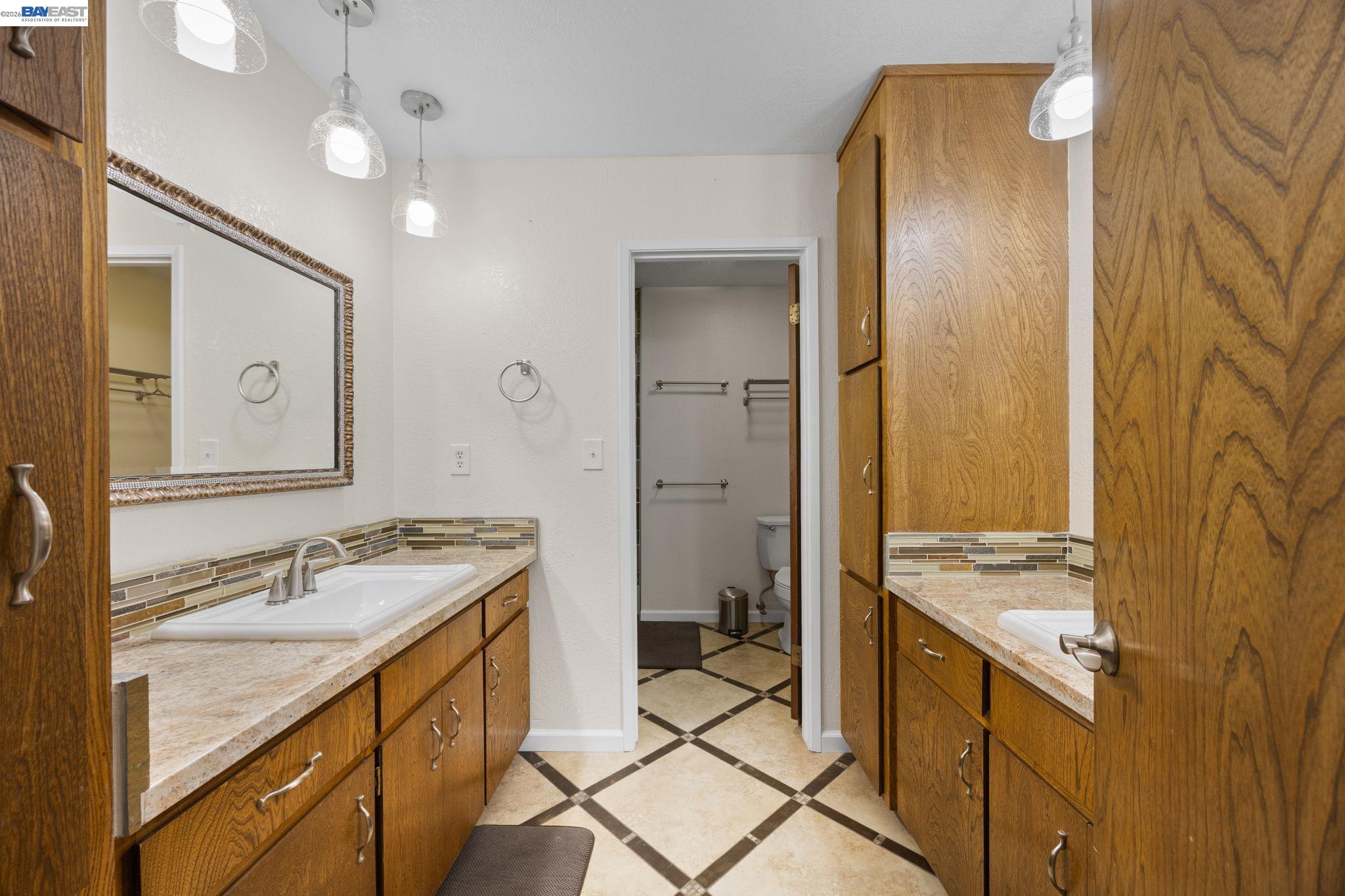 699 Fiesta Place Hayward, CA 94544 - Photo 23 of 42