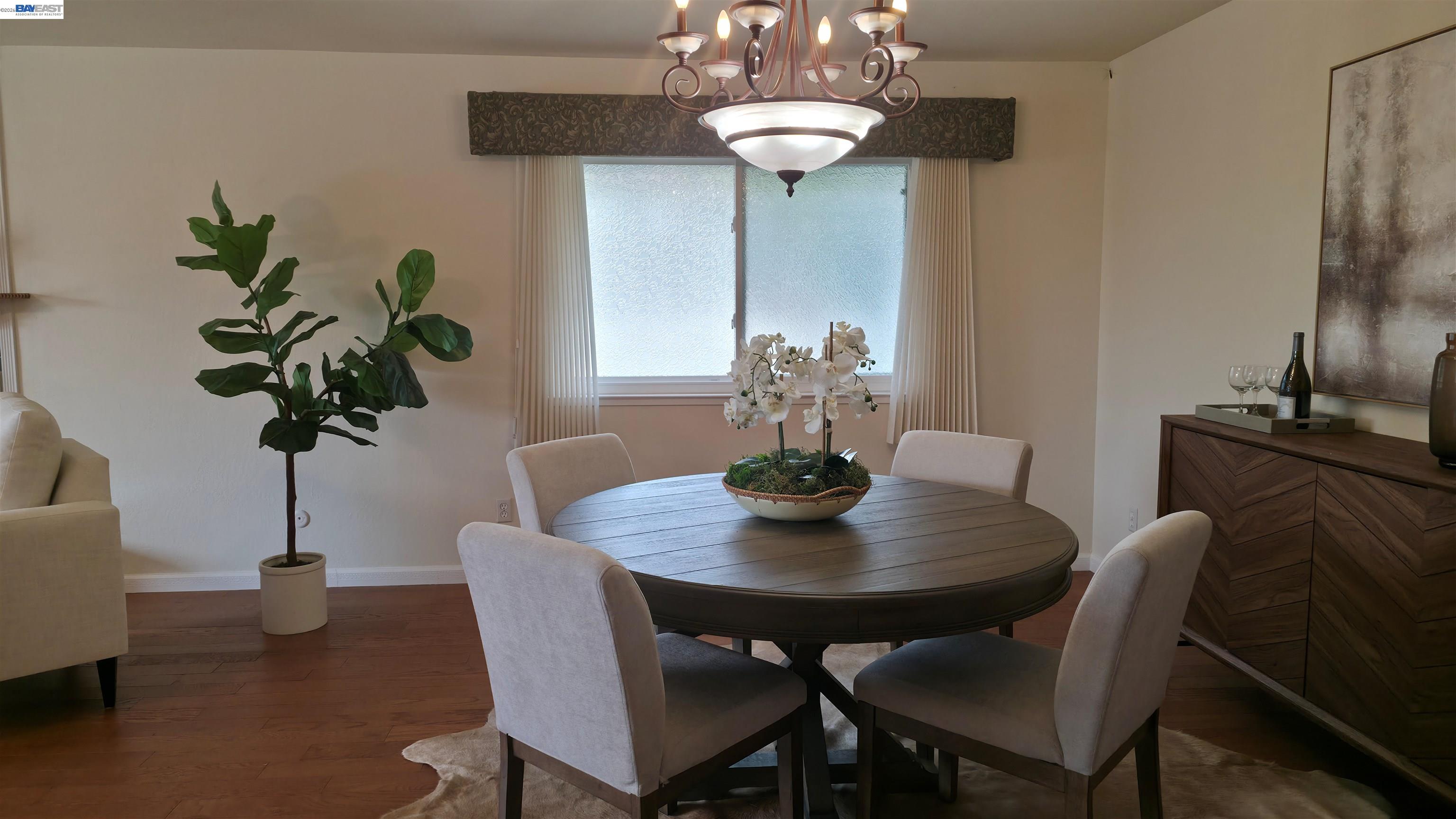 699 Fiesta Place Hayward, CA 94544 - Photo 4 of 42
