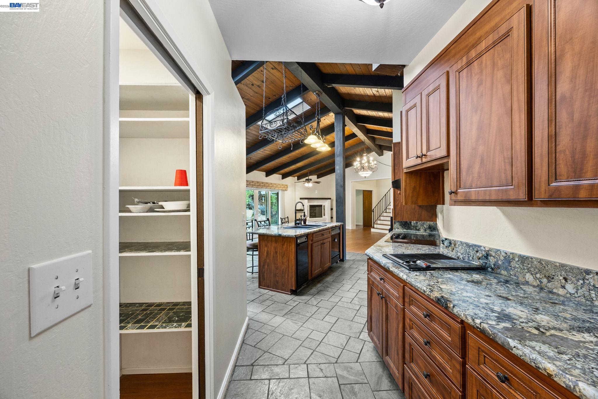 699 Fiesta Place Hayward, CA 94544 - Photo 6 of 42