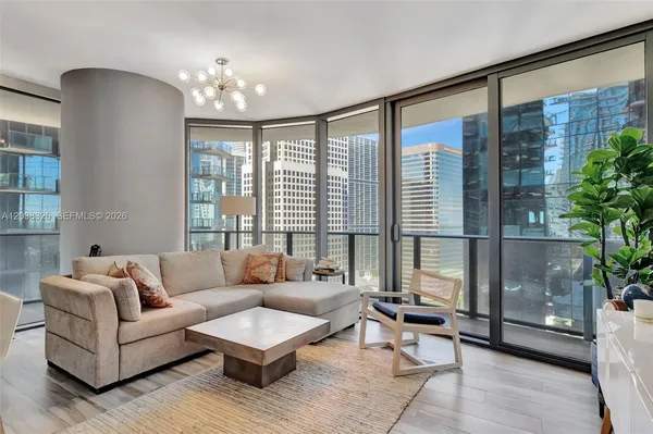 $6,100 | 801 South Miami Avenue, Unit 2205, Miami, FL 33131