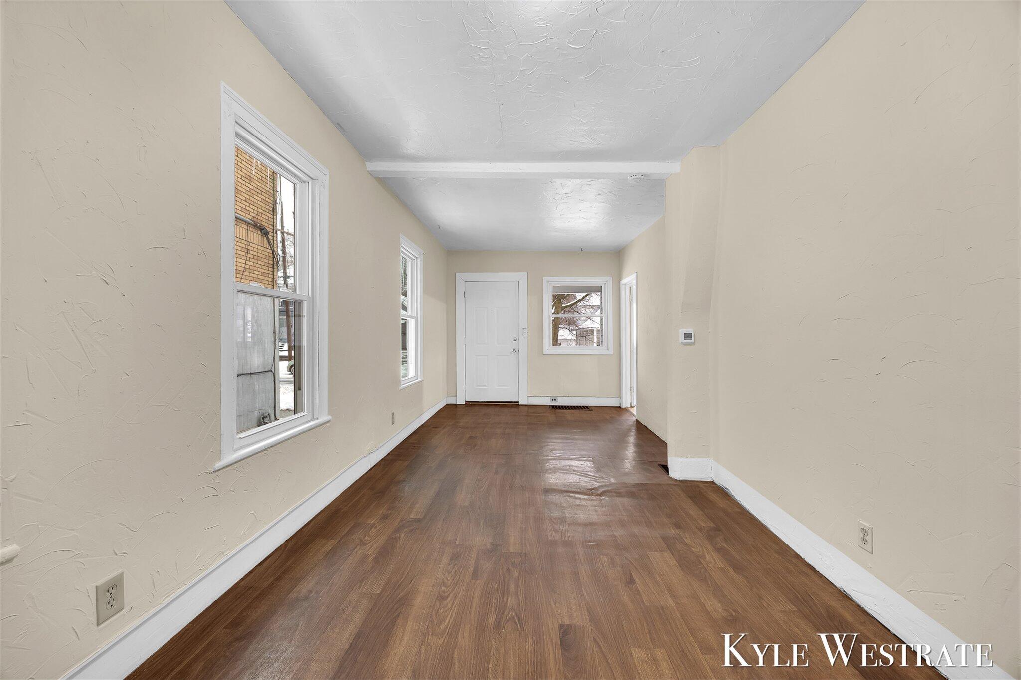 856 10th Street Northwest Grand Rapids, MI 49504 - Photo 9 of 18 11-K1J16147