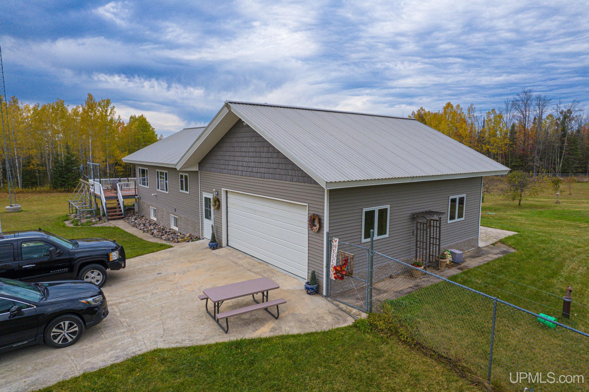 10607 I Road Cornell, MI 49818 - Photo 5 of 65